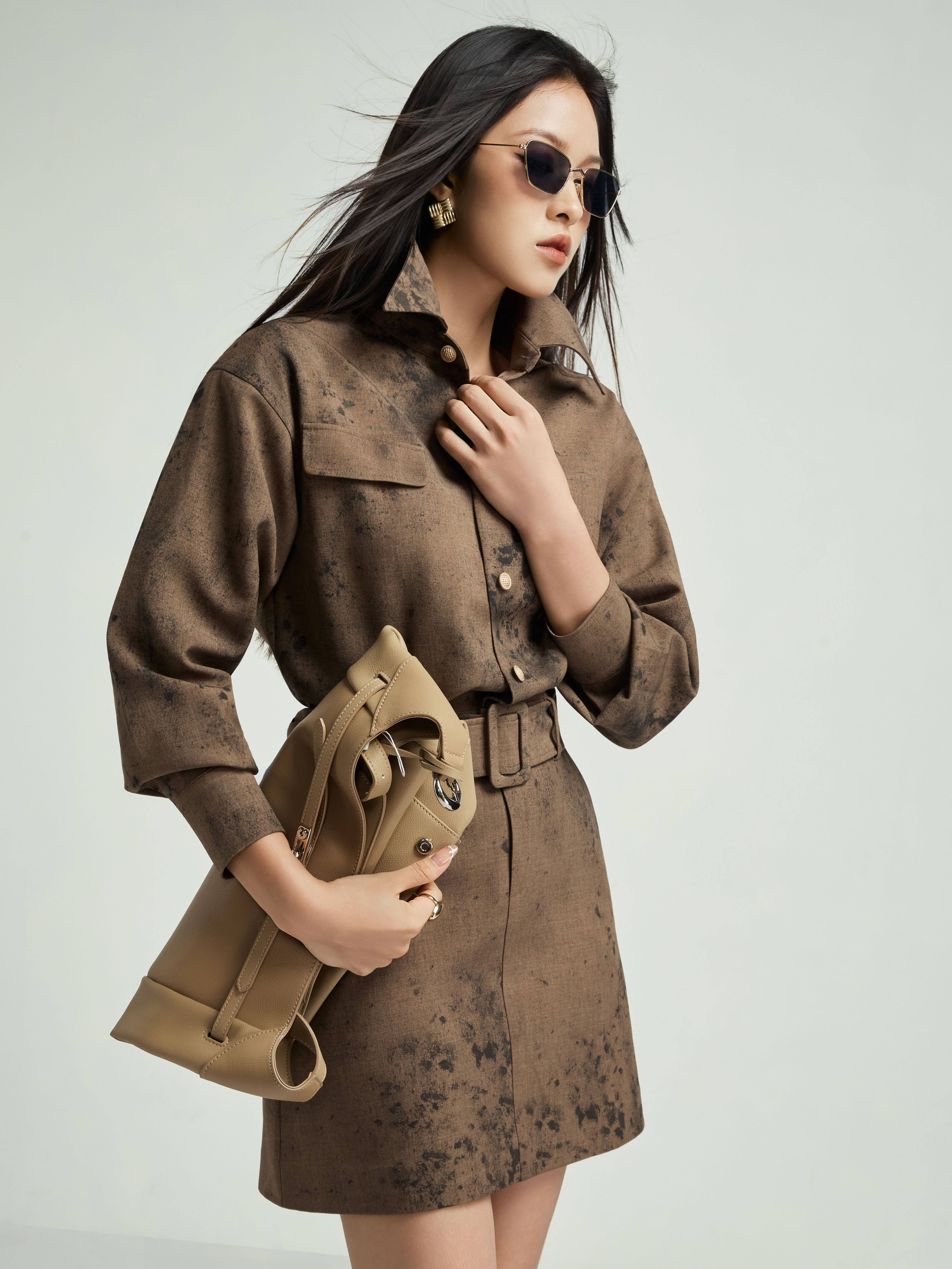 Váy liền cổ đức đai eo